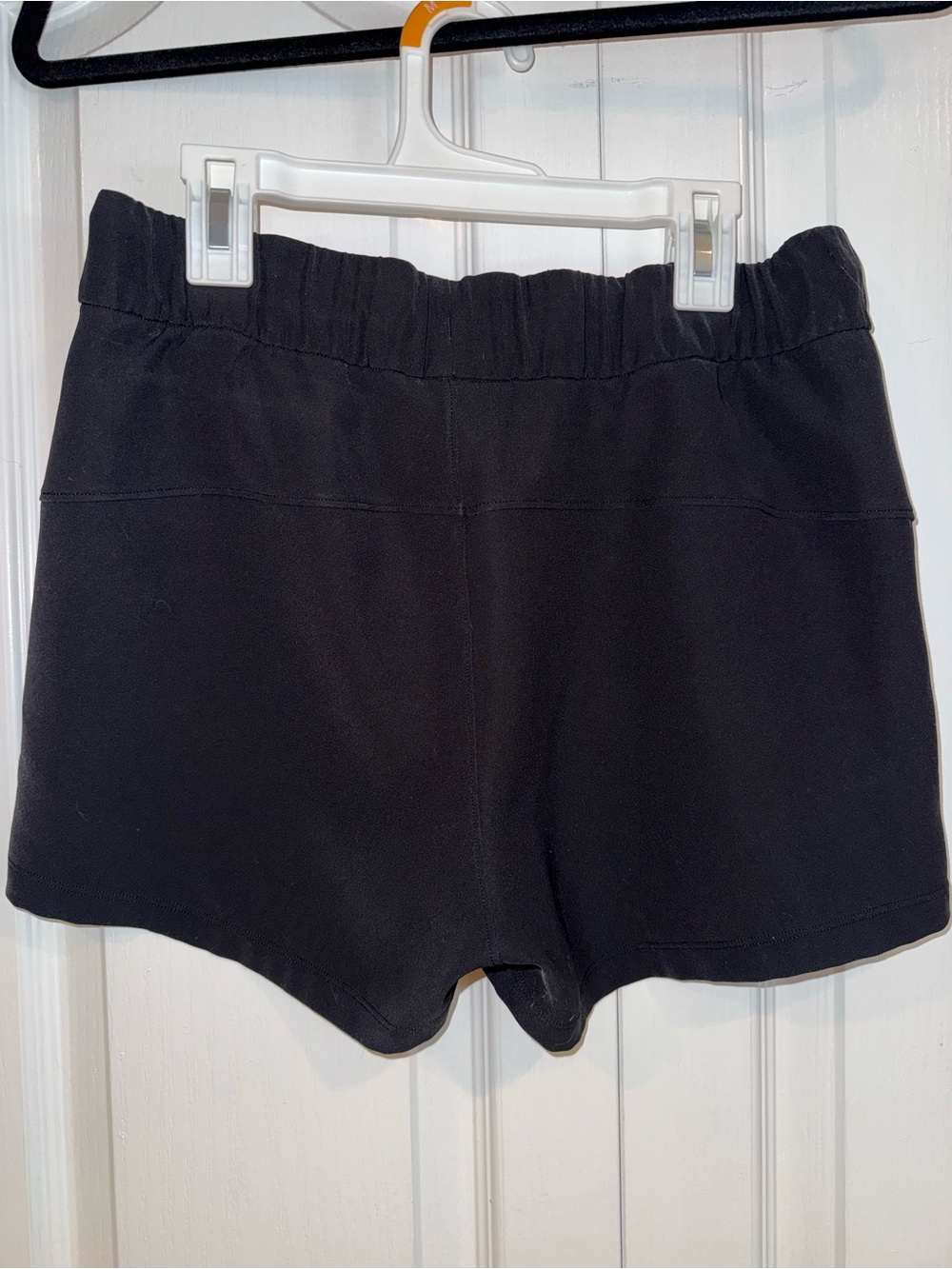 Lululemon On The Fly Woven Short Size 4 - Picture 5 of 8